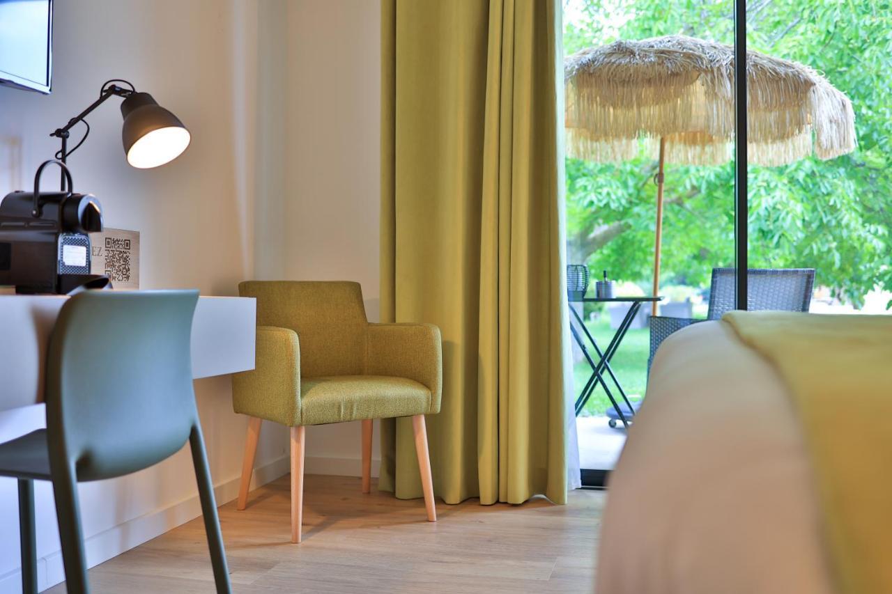 Logis Hotel & Spa Dejeunez Sous L'Arbre Rousset  Exterior photo